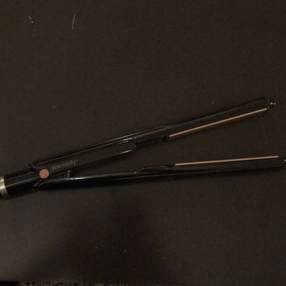 One ‘n only Argan Heat Straightener